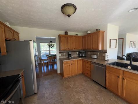 203 Rivers Edge Drive Amherst OH 44001