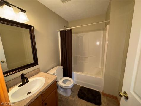 203 Rivers Edge Drive Amherst OH 44001