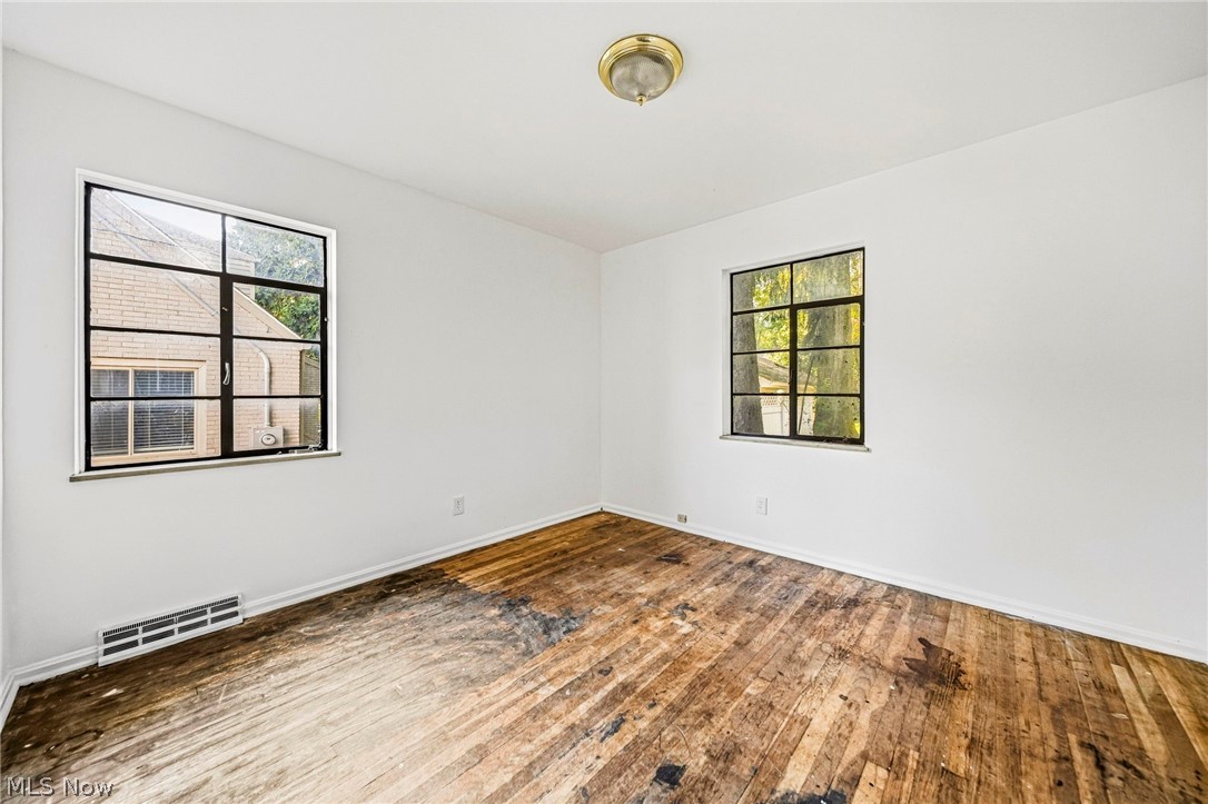 24015 Bruce Road Bay Village OH 44140