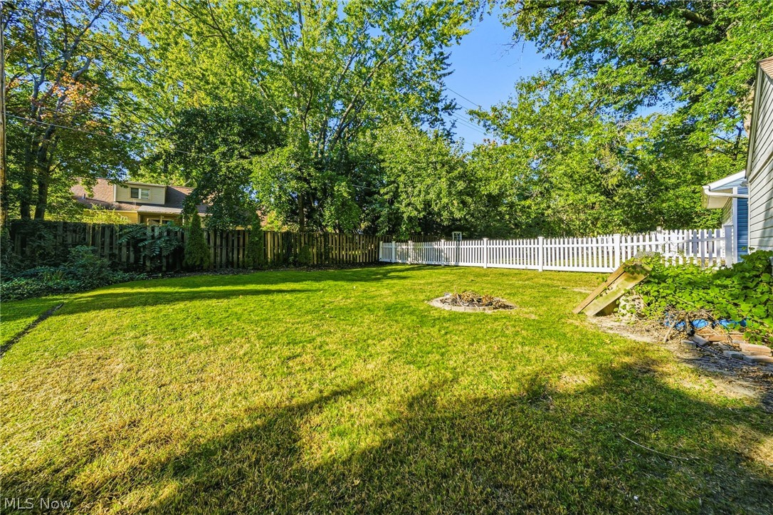24015 Bruce Road Bay Village OH 44140
