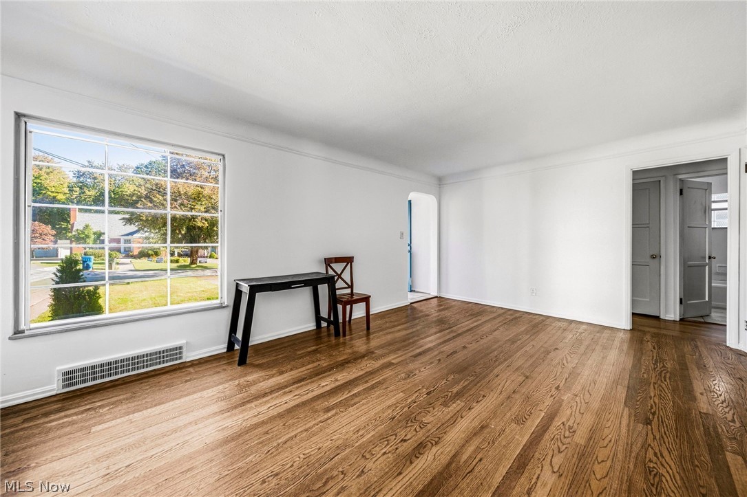 24015 Bruce Road Bay Village OH 44140