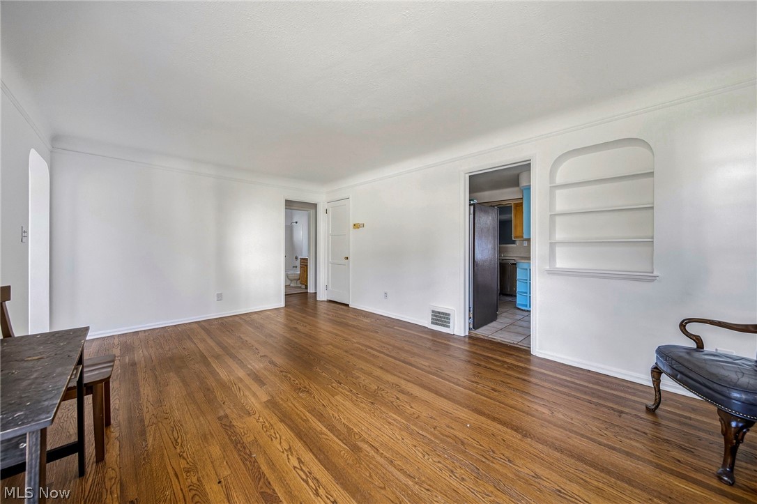24015 Bruce Road Bay Village OH 44140