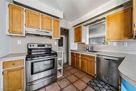 24015 Bruce Road Bay Village OH 44140