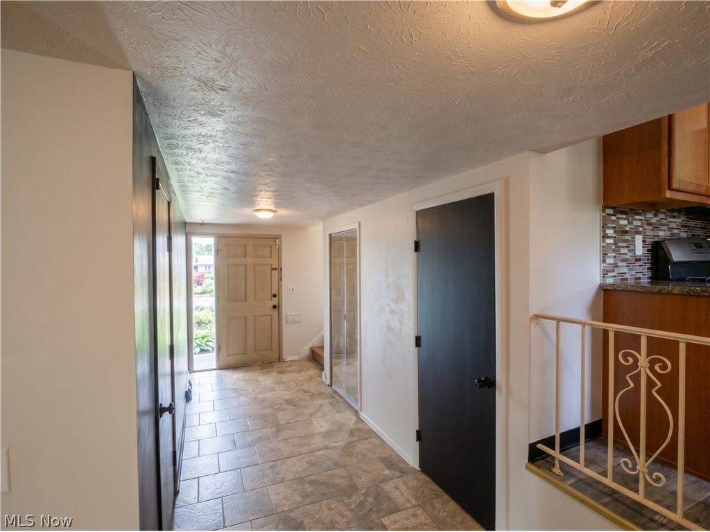 4633 Whitehall Drive South Euclid OH 44121