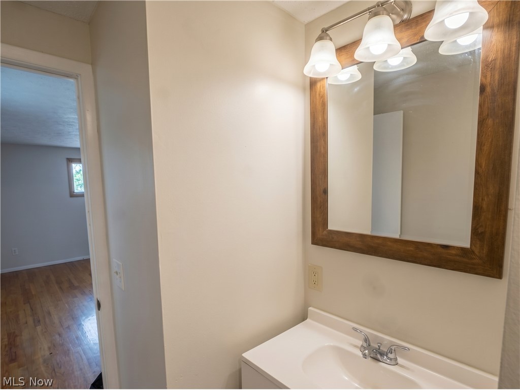 4633 Whitehall Drive South Euclid OH 44121