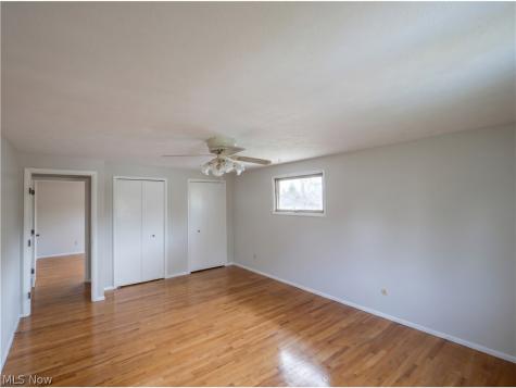 4633 Whitehall Drive South Euclid OH 44121