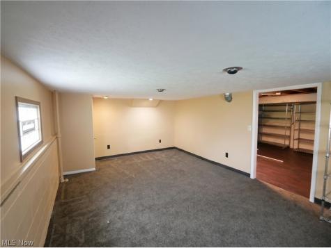 4633 Whitehall Drive South Euclid OH 44121