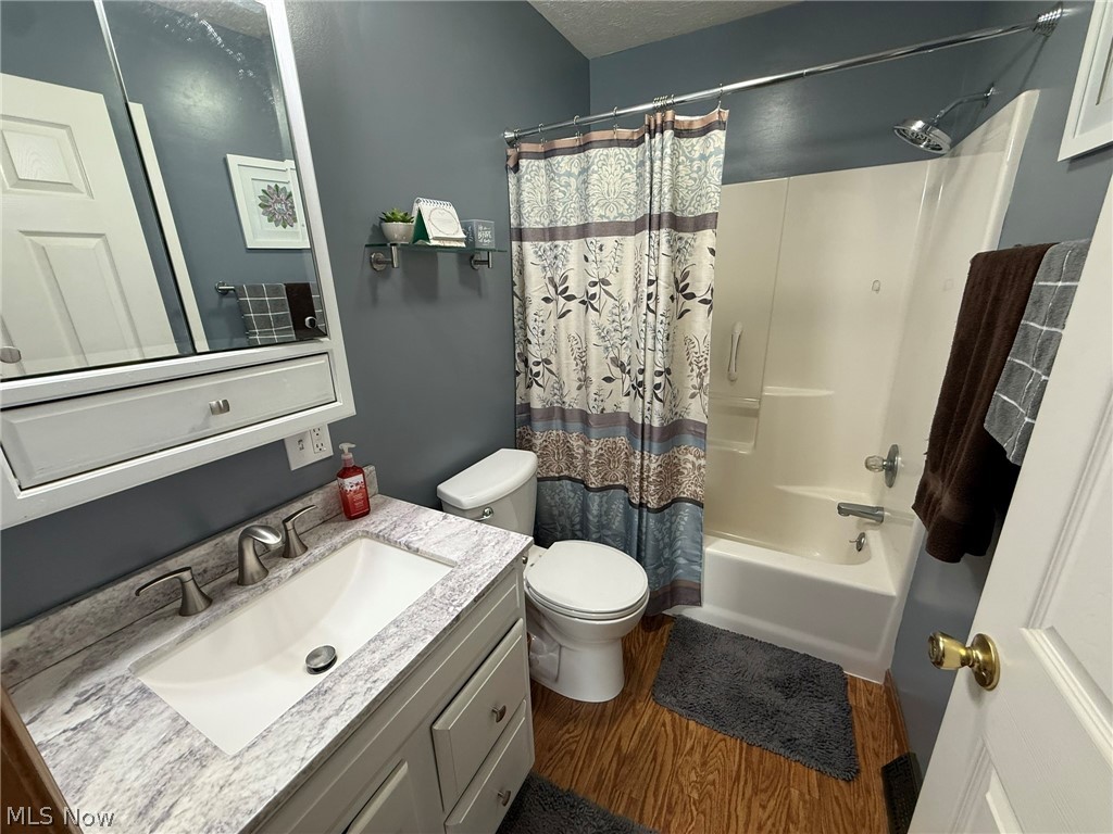 2741 Tabor Ridge Road NE Mineral City OH 44656