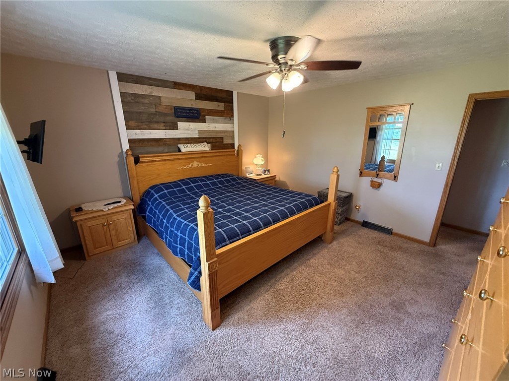 2741 Tabor Ridge Road NE Mineral City OH 44656