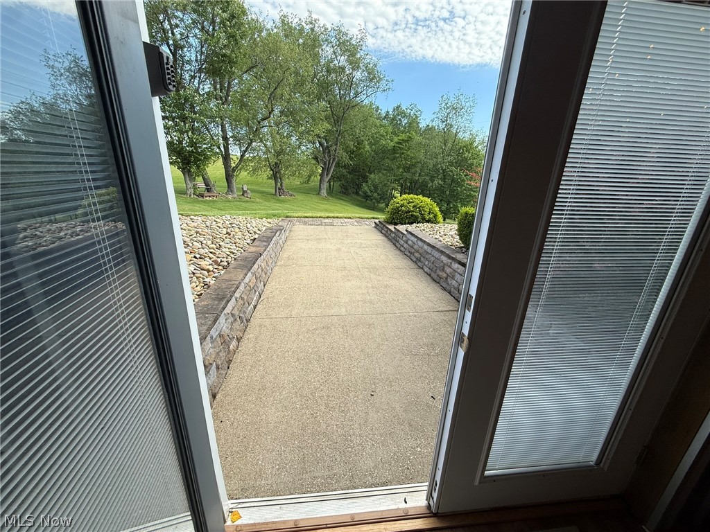 2741 Tabor Ridge Road NE Mineral City OH 44656