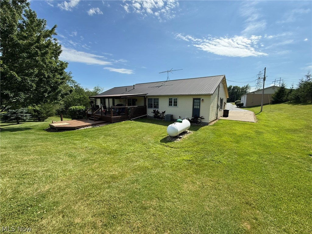 2741 Tabor Ridge Road NE Mineral City OH 44656