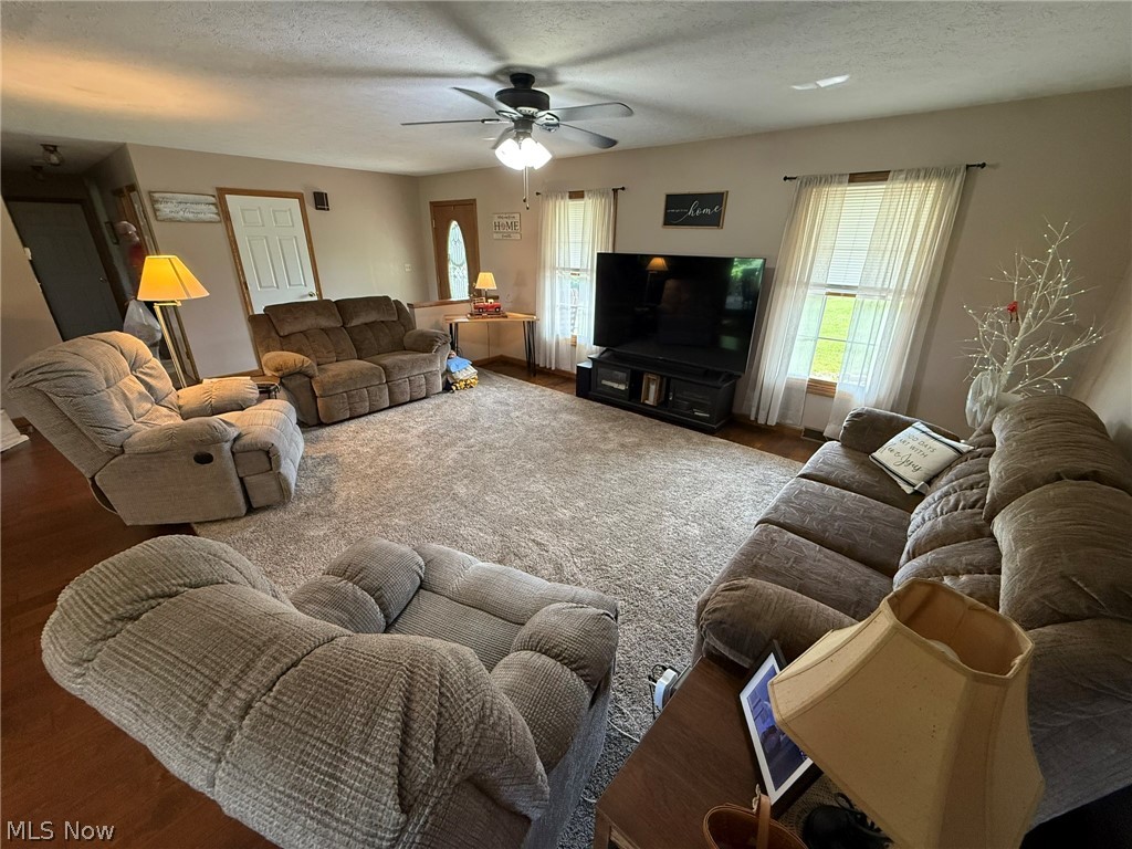 2741 Tabor Ridge Road NE Mineral City OH 44656