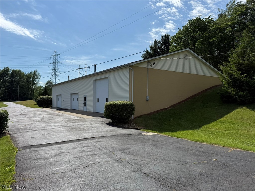 2741 Tabor Ridge Road NE Mineral City OH 44656