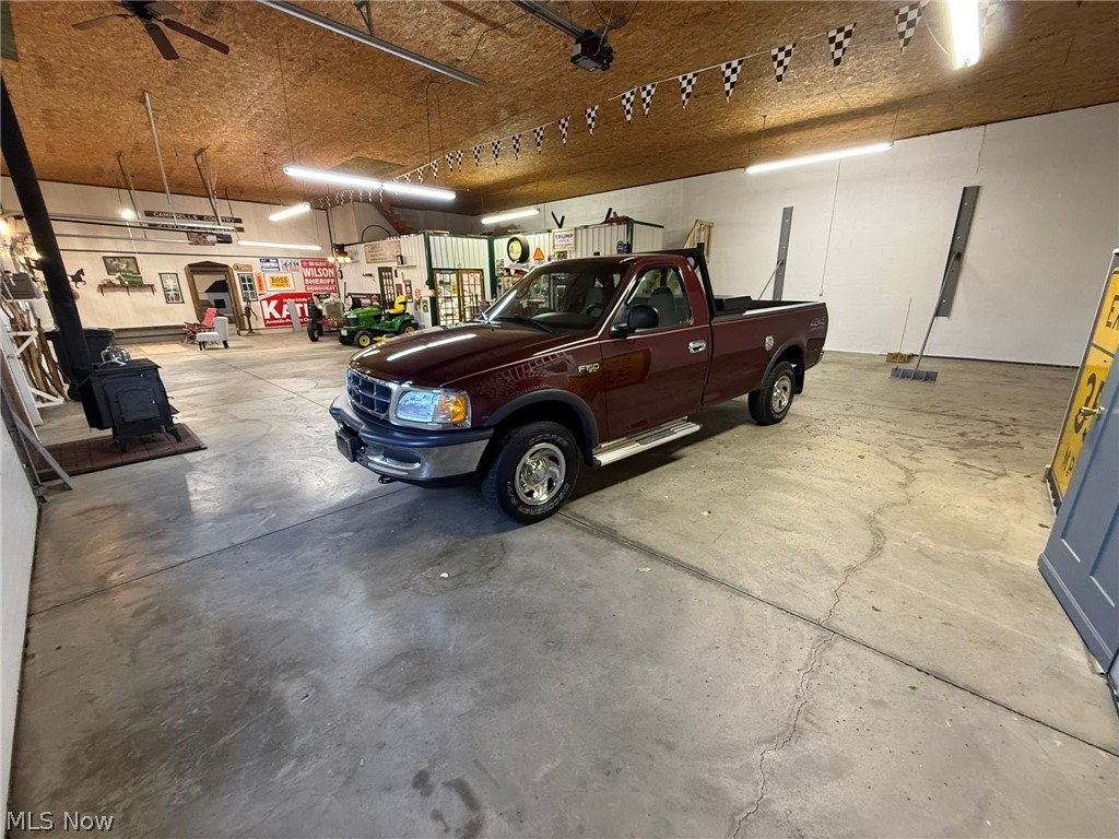 2741 Tabor Ridge Road NE Mineral City OH 44656