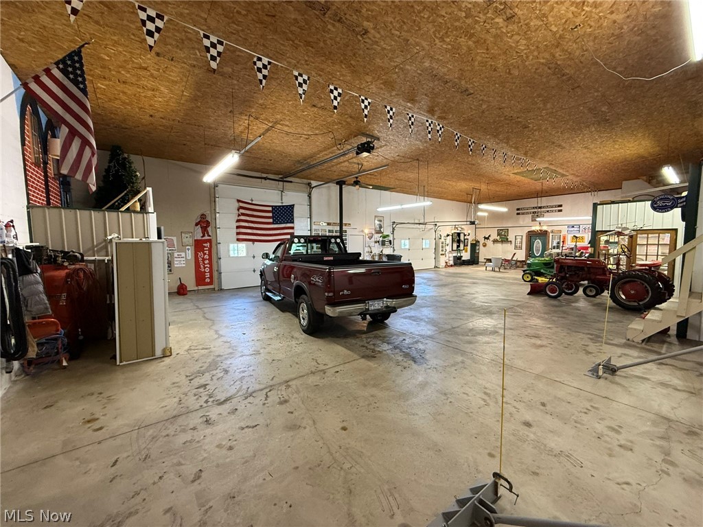 2741 Tabor Ridge Road NE Mineral City OH 44656