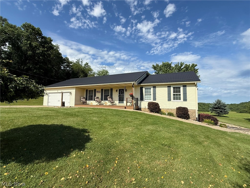 2741 Tabor Ridge Road NE Mineral City OH 44656