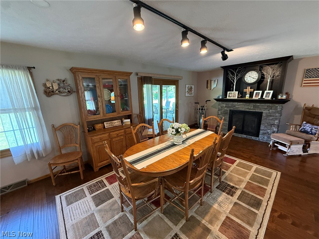 2741 Tabor Ridge Road NE Mineral City OH 44656