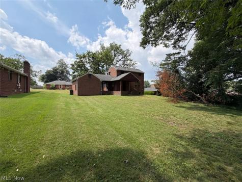 917 21st Street NE Canton OH 44714