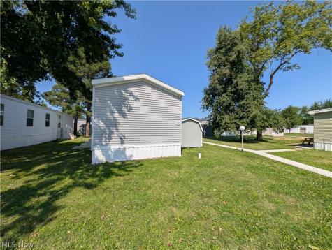 215 Cedar Brook Drive Elyria OH 44035
