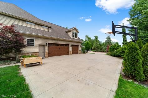 6424 Highland Green Drive Medina OH 44256