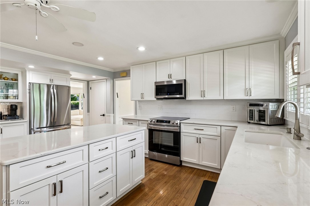 1544 Clubside Road Lyndhurst OH 44124
