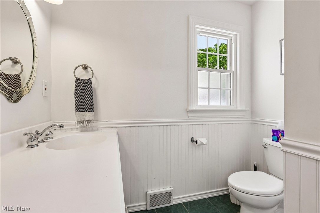 1544 Clubside Road Lyndhurst OH 44124