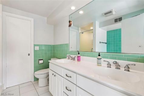 1544 Clubside Road Lyndhurst OH 44124