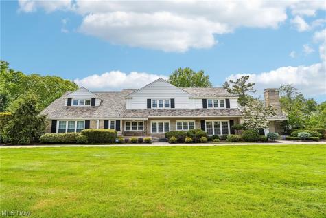 1544 Clubside Road Lyndhurst OH 44124