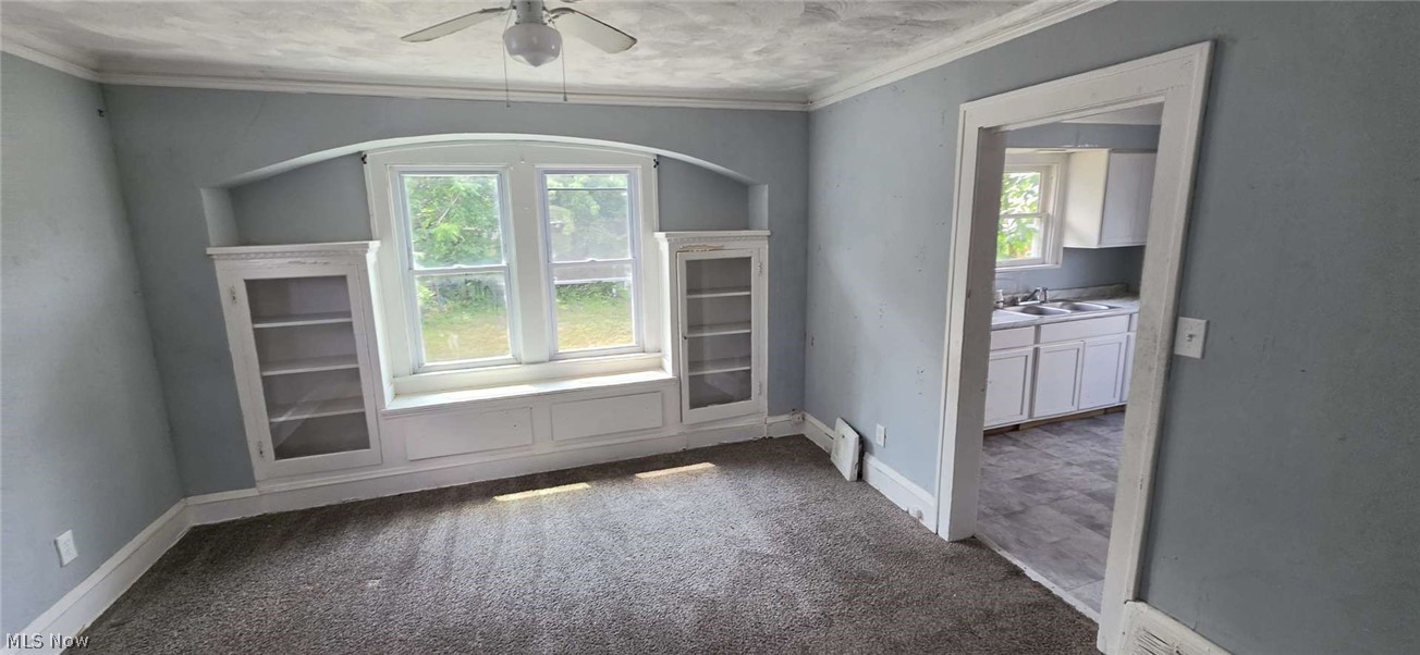 13420 Saybrook Avenue Garfield Heights OH 44105