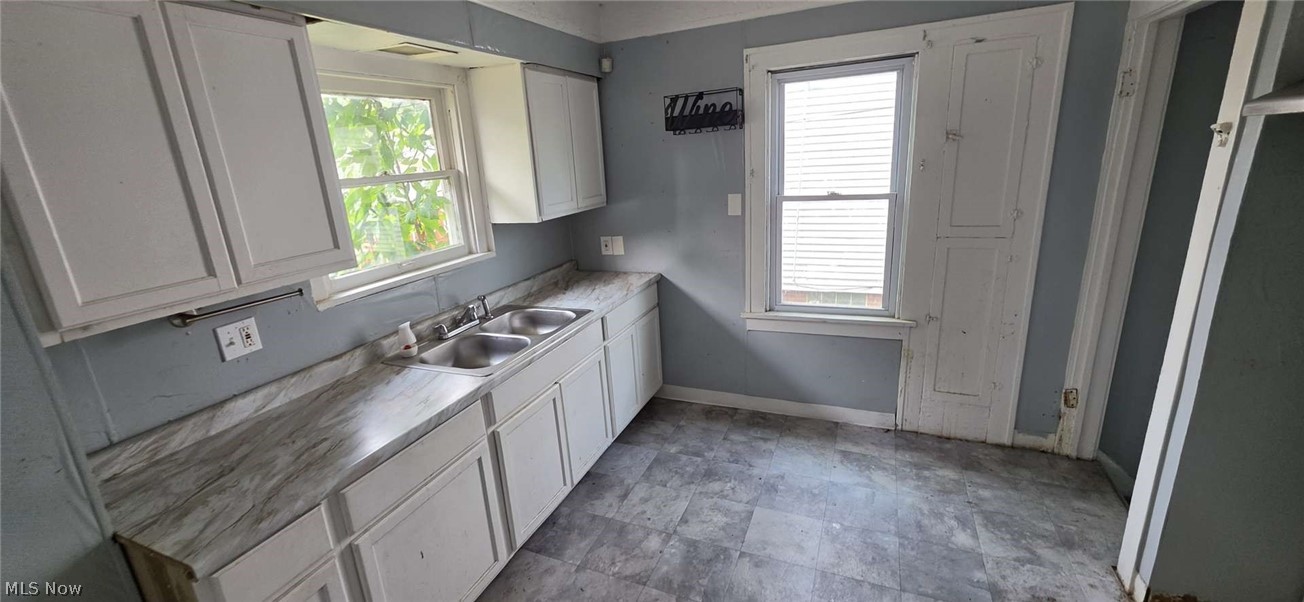 13420 Saybrook Avenue Garfield Heights OH 44105