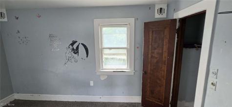 13420 Saybrook Avenue Garfield Heights OH 44105