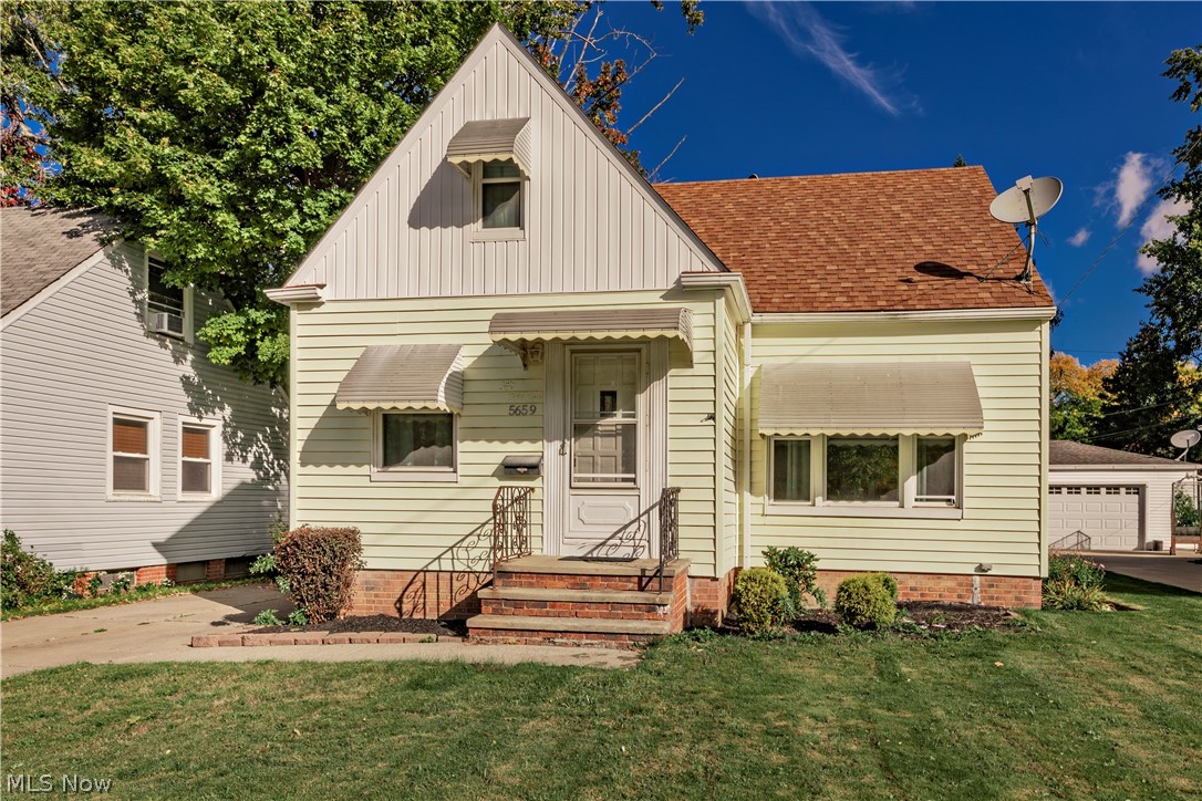 5659 Shawnee Drive Lyndhurst OH 44124
