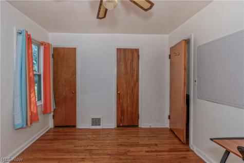 5659 Shawnee Drive Lyndhurst OH 44124