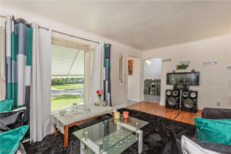 5659 Shawnee Drive Lyndhurst OH 44124