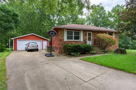 3744 Pelham Lane Kent OH 44240
