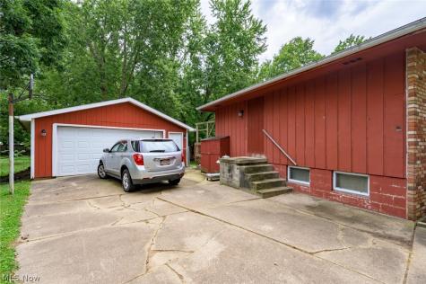 3744 Pelham Lane Kent OH 44240