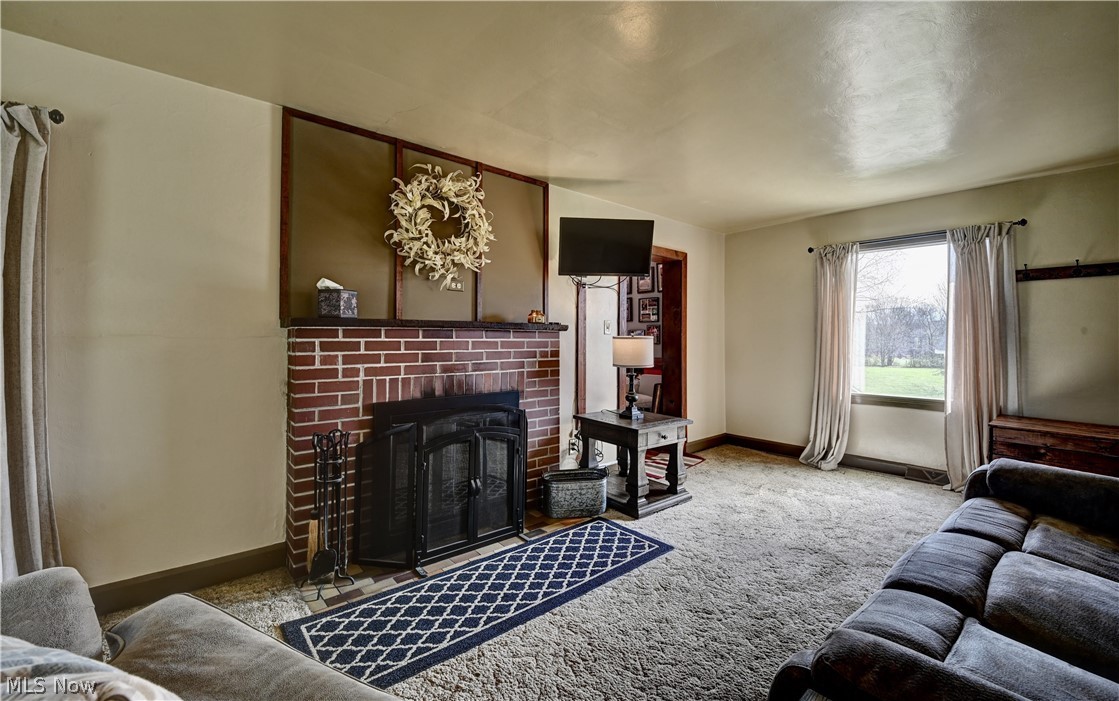 2736 New Garden Road Salem OH 44460