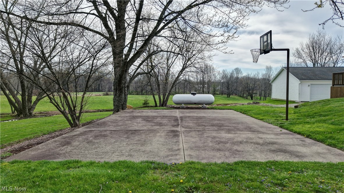 2736 New Garden Road Salem OH 44460