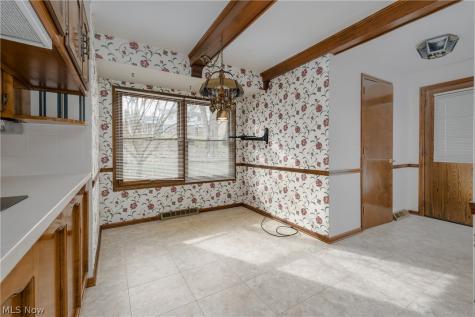 407 Eastbury Avenue NE North Canton OH 44720