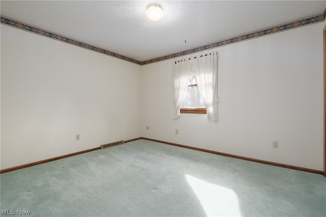 407 Eastbury Avenue NE North Canton OH 44720