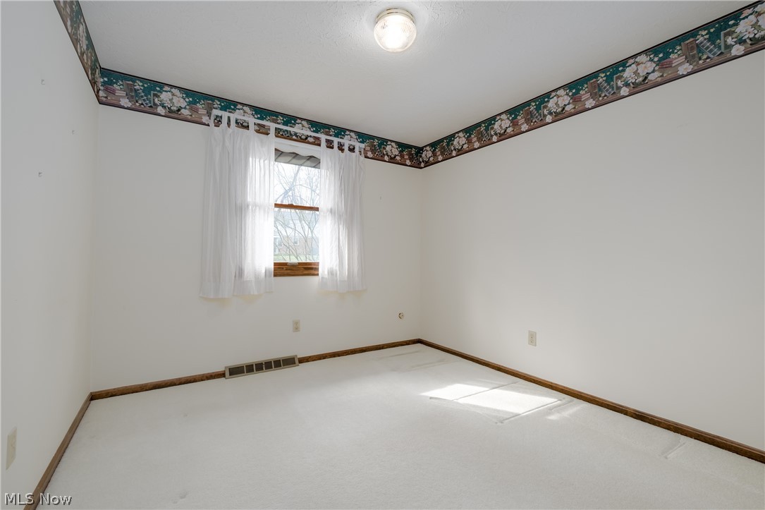 407 Eastbury Avenue NE North Canton OH 44720