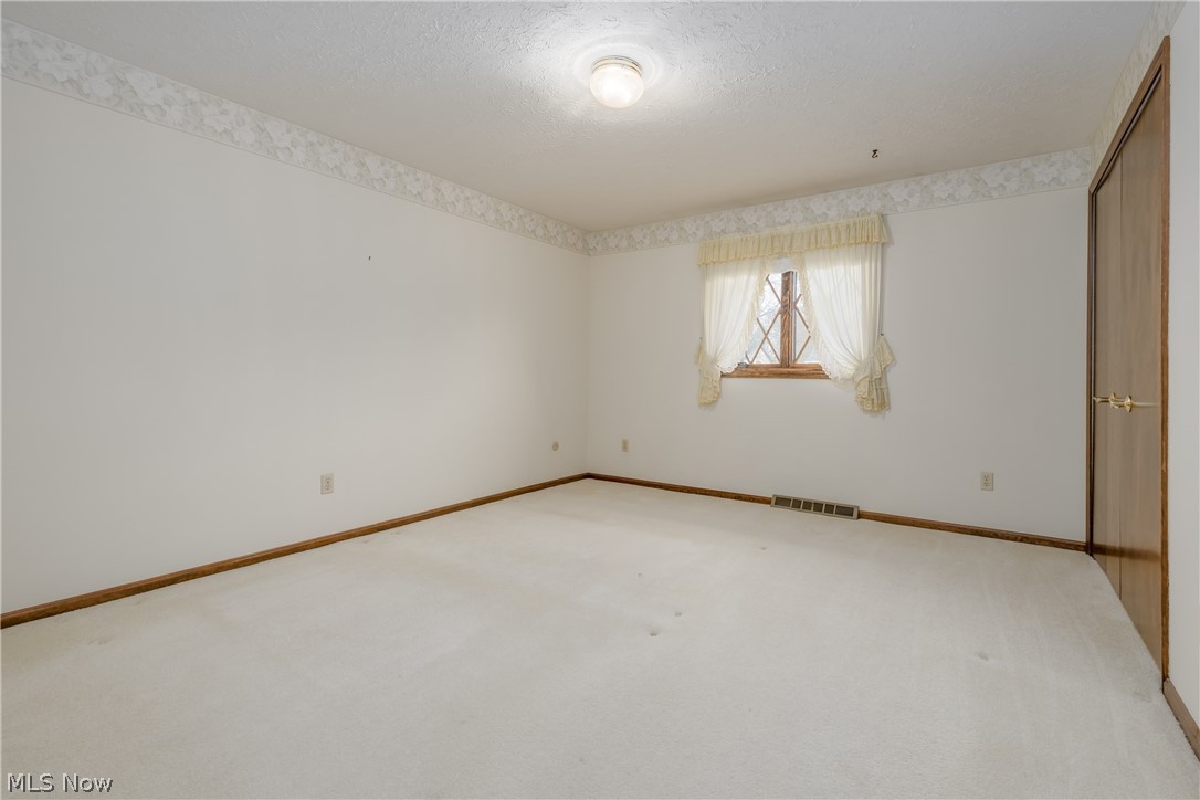 407 Eastbury Avenue NE North Canton OH 44720