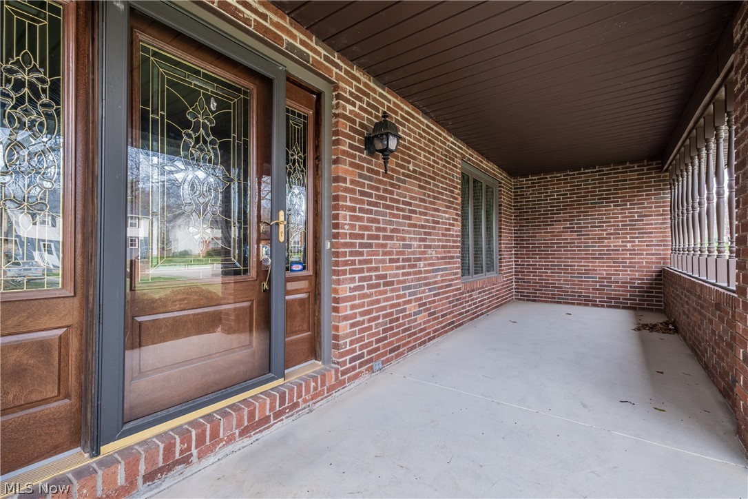 407 Eastbury Avenue NE North Canton OH 44720