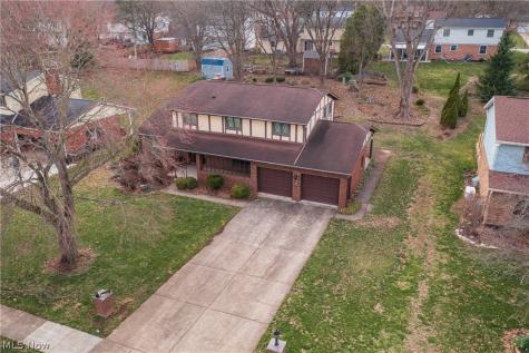 407 Eastbury Avenue NE North Canton OH 44720