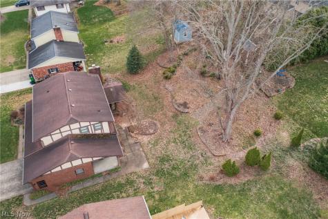 407 Eastbury Avenue NE North Canton OH 44720