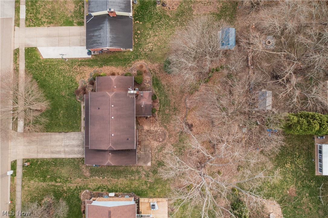 407 Eastbury Avenue NE North Canton OH 44720