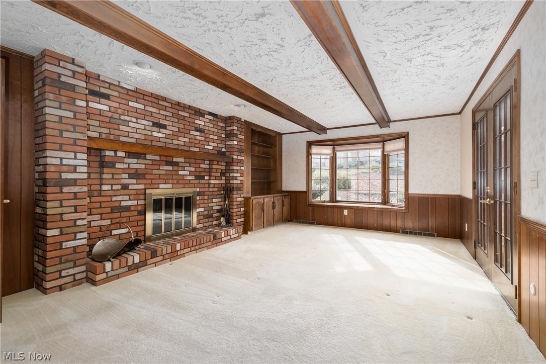407 Eastbury Avenue NE North Canton OH 44720