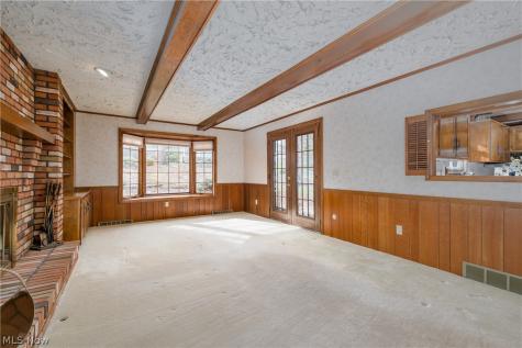 407 Eastbury Avenue NE North Canton OH 44720