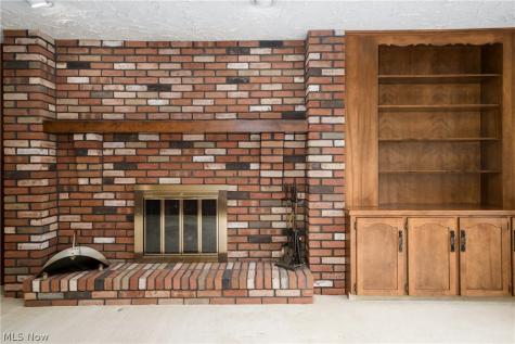 407 Eastbury Avenue NE North Canton OH 44720