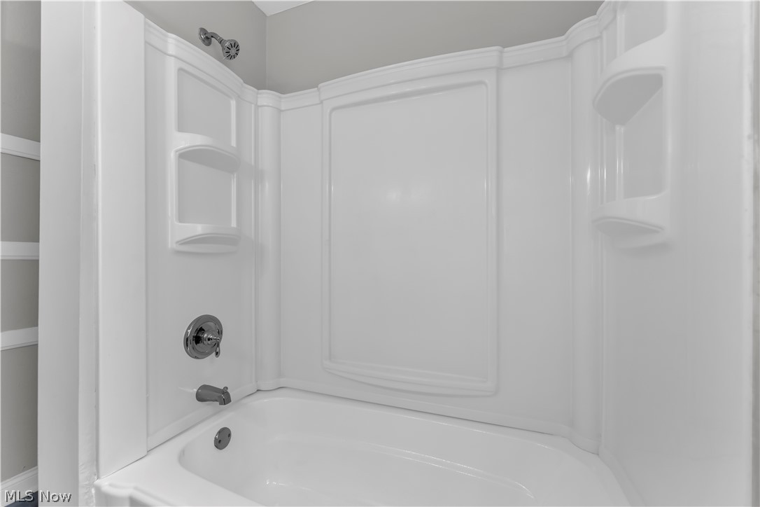 465 E 272 Street Euclid OH 44132